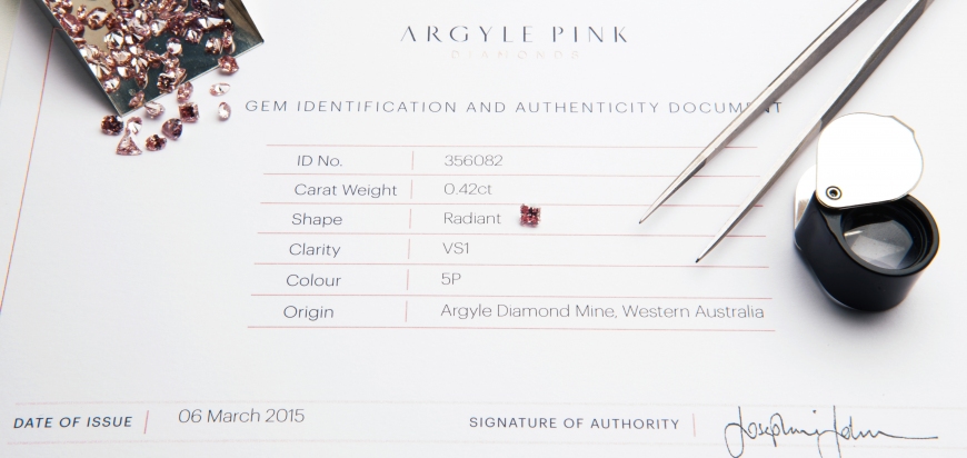 Spotřebitelé jsou ochotni zaplatit více za ověření pravosti diamantu